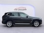 BMW X3 xDrive30e High Executive /Apple Carplay/BTW/Leder/Camera+PDC V+A/Head-up display/Stoelverwarming/Dode-hoek sensoren/3-Zone Climate/Cruise Control/ Elek. achterklep/Elek. trekhaak/(*MET GARANTIE)