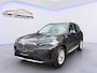 BMW X3 xDrive30e High Executive /Apple Carplay/BTW/Leder/Camera+PDC V+A/Head-up display/Stoelverwarming/Dode-hoek sensoren/3-Zone Climate/Cruise Control/ Elek. achterklep/Elek. trekhaak/(*MET GARANTIE)