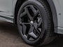 Volkswagen Tiguan 1.5 204pk DSG eHybrid R-Line · Panoramadak · Wegklapbare Trekhaak · Harman Kardon Audio · Elek. Achterklep · 360 Camera · 19'' Inch · Garantie t/m 25-08-2030 of 100.000km