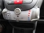 Toyota Aygo 1.0-12V Dynamic Navigator 5-Deurs automaat | Navi | Airco | LM Velgen | NAP | Zuinig!