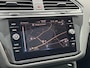 Volkswagen Tiguan 1.4 TSI eHybrid Life Automaat / Wegklapbare Trekhaak 1.800 Kg / Dealer Onderhouden / Panoramadak / Camera / Navigatie / ACC / Travel Assist / Dodehoek Detectie / Stoel & Stuurwielverwarming /