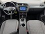 Volkswagen Tiguan 1.4 TSI eHybrid Life Automaat / Wegklapbare Trekhaak 1.800 Kg / Dealer Onderhouden / Panoramadak / Camera / Navigatie / ACC / Travel Assist / Dodehoek Detectie / Stoel & Stuurwielverwarming /