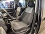 Volkswagen Caddy Maxi Rolstoelauto 5+1