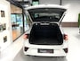 Volkswagen T-Roc 1.5 TSI R-Line Business+/ Cam/ Keyless/ IQ LED/ CarPlay/ 18''LMV