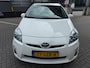 Toyota Prius 1.8 Dynamic*1eEigenaar*NAVI*Camera*Park-Sensoren*Cruise*Velgen*APK*NAP*Bluetooth