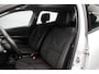 Renault Clio 1.2 16V Sport [ Nieuwe Distr-riem Navigatie Bluetooth Airco Cruise Control ]