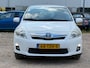Toyota Auris 1.8 Full Hybrid Dynamic/AUTOMAAT