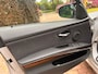 BMW 3-Serie 325i Business Line Aut. | Xenon | Apple Carplay | Slechts 125.000KM | Orgineel NL Geleverd | Trekhaak | PDC | Historie