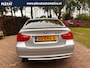 BMW 3-Serie 325i Business Line Aut. | Xenon | Apple Carplay | Slechts 125.000KM | Orgineel NL Geleverd | Trekhaak | PDC | Historie