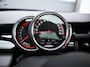 MINI Cooper S Mini 2.0 John Cooper Works | Pano | Carplay | JCW Kit | PDC | Carplay | Stoelverwarming | Leder | Cruise | Schakelpaddles | Pepper White