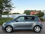 Suzuki Swift 1.3 Shogun 5-Drs Airco Electr. pakket Audio-CD/MP3 LMV 15" ABS EBD Getint glas Colorpakket Dealeronderhoud Nieuwe Apk