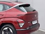 Hyundai Kona Comfort Smart 48.4 kWh / SOH 100% / Fabrieksgarantie tot 2-2030 / Adaptieve Cruise / Navigatie / Camera / Stoel Verwarming / Stuurwiel Verwarming / Adaptieve Cruise /