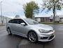 Volkswagen Golf Variant 1.2 TSI R-Line Blue-Motion 6-Bak 105 PK. Mooie en zeer goed onderhouden auto van de tweede eigenaar !!! Werkelijk als nieuw rijdende auto !! Kansje !
