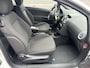 Opel Corsa 1.4-16V Color Edition airco cruise control 3drs