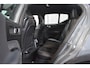 Volvo XC40 T5 262pk [Plug-in] R-Design | BLIS | Adaptieve Cruise | Park Ass