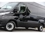 IVECO Daily 35S14V 2.3 L2H2 Cruise, LED, 3500kg Trekhaak, Automaat, Bluetooth, Geveerde stoel, Sensoren, Uniek!