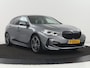 BMW 1-Serie 118i M Sport | Carplay | Sportstoelen | Camera | Half leder | Navigatie | Live Cockpit | Park Assist | Full LED | Climate control | Sfeerverlichting | Cruise control | Bluetooth