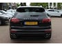 Porsche Cayenne 3.0 S E-Hybrid / Camera / Luchtvering / Leder / Bose / Keyless / 19'' / Stuur+Stoelverwarming / Navigatie / Dodehoek / Cruise Control