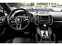 Porsche Cayenne 3.0 S E-Hybrid / Camera / Luchtvering / Leder / Bose / Keyless / 19'' / Stuur+Stoelverwarming / Navigatie / Dodehoek / Cruise Control