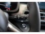 Jeep Avenger Altitude 54 kWh | Stoelverwarming | Voorruit verwarmd | Keyless | 18 inch Lichtmetalen velgen | Elektrische Achterklep |