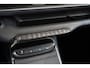 Jeep Avenger Altitude 54 kWh | Stoelverwarming | Voorruit verwarmd | Keyless | 18 inch Lichtmetalen velgen | Elektrische Achterklep |