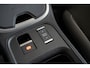 Jeep Avenger Altitude 54 kWh | Stoelverwarming | Voorruit verwarmd | Keyless | 18 inch Lichtmetalen velgen | Elektrische Achterklep |