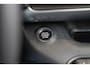 Jeep Avenger Altitude 54 kWh | Stoelverwarming | Voorruit verwarmd | Keyless | 18 inch Lichtmetalen velgen | Elektrische Achterklep |