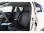 Jeep Avenger Altitude 54 kWh | Stoelverwarming | Voorruit verwarmd | Keyless | 18 inch Lichtmetalen velgen | Elektrische Achterklep |
