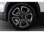 Jeep Avenger Altitude 54 kWh | Stoelverwarming | Voorruit verwarmd | Keyless | 18 inch Lichtmetalen velgen | Elektrische Achterklep |