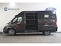 Peugeot Boxer 330 2.0 BlueHDI L2H2 Premium | Luchtgeveerde Stoel | Dubbele Schuifdeur | Trekhaak | Camera |