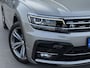 Volkswagen Tiguan 1.4 TSI ACT Highline Business R | Pano | Trekhaak