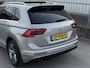 Volkswagen Tiguan 1.4 TSI ACT Highline Business R | Pano | Trekhaak