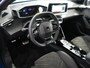 Peugeot e-208 GT | 8 jaar fabrieksgarantie of 160.000 kilometer op het accupakket | Adaptieve cruise control met Stop&Go functie | Armsteunen op de voorportieren bekleed met kunstleder met groen sierstiksel (GT-Line)