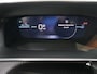Peugeot e-208 GT | 8 jaar fabrieksgarantie of 160.000 kilometer op het accupakket | Adaptieve cruise control met Stop&Go functie | Armsteunen op de voorportieren bekleed met kunstleder met groen sierstiksel (GT-Line)