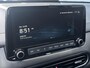 Hyundai Kona Premium 1.6 GDI HEV 105pk | TREKHAAK | LEDER | NAVI | APPLE CARPLAY / ANDROID AUTO | HEAD-UP DISPLAY | ADAPTIVE CRUISE |