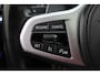 BMW 3-Serie Touring 330e Business Edition Plus M-sport Panoramadak, M-Sportstoelen, Carbon, Camera, Elektr. Trekhaak, 19''