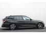 BMW 3-Serie Touring 330e Business Edition Plus M-sport Panoramadak, M-Sportstoelen, Carbon, Camera, Elektr. Trekhaak, 19''