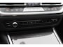 BMW 3-Serie Touring 330e Business Edition Plus M-sport Panoramadak, M-Sportstoelen, Carbon, Camera, Elektr. Trekhaak, 19''