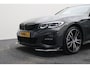 BMW 3-Serie Touring 330e Business Edition Plus M-sport Panoramadak, M-Sportstoelen, Carbon, Camera, Elektr. Trekhaak, 19''