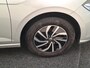 Volkswagen Polo 1.0 TSI 95pk Life / Navigatie by APP / LM velgen / Digital cockpit / Parkeersensoren