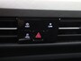 Volkswagen Golf 1.0 TSI Life | Achteruitrijcamera | Dodehoek detectie | Navigatie | Adaptieve cruise control | 3-zone airco | Elektrisch inklapbare buitenspiegels | Draadloze telefoonlader |
