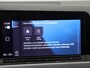 Volkswagen Golf 1.0 TSI Life | Achteruitrijcamera | Dodehoek detectie | Navigatie | Adaptieve cruise control | 3-zone airco | Elektrisch inklapbare buitenspiegels | Draadloze telefoonlader |