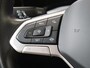 Volkswagen Golf 1.0 TSI Life | Achteruitrijcamera | Dodehoek detectie | Navigatie | Adaptieve cruise control | 3-zone airco | Elektrisch inklapbare buitenspiegels | Draadloze telefoonlader |