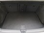 Volkswagen Golf 1.0 TSI Life | Achteruitrijcamera | Dodehoek detectie | Navigatie | Adaptieve cruise control | 3-zone airco | Elektrisch inklapbare buitenspiegels | Draadloze telefoonlader |