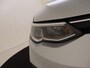 Volkswagen Golf 1.0 TSI Life | Achteruitrijcamera | Dodehoek detectie | Navigatie | Adaptieve cruise control | 3-zone airco | Elektrisch inklapbare buitenspiegels | Draadloze telefoonlader |