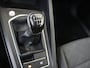 Volkswagen Golf 1.0 TSI Life | Achteruitrijcamera | Dodehoek detectie | Navigatie | Adaptieve cruise control | 3-zone airco | Elektrisch inklapbare buitenspiegels | Draadloze telefoonlader |