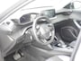 Peugeot e-2008 EV Allure 50 kWh | Apple Carplay/Android Auto | 3D-Cockpit | 17-Inch Lichtmetalen Velgen | Cruise Control | Camera Achter