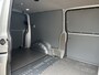 Volkswagen Transporter 2.0 TSI L2H1 Benzine Dubbele Schuifdeur Airco Cruise controle Bpm vrij Trekhaak Klep achter Omvormer Standkachel Euro 6 Benzine Ideaal voor ombouw naar Camper !!
