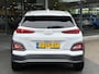 Hyundai Kona Electric EV Fashion 64 kWh | 94,7% SOH | Trekhaak | Warmtepomp | Head-Up | 3Fase | Krell | Dodehoeksensoren | Camera |