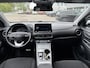 Hyundai Kona Electric EV Fashion 64 kWh | 94,7% SOH | Trekhaak | Warmtepomp | Head-Up | 3Fase | Krell | Dodehoeksensoren | Camera |